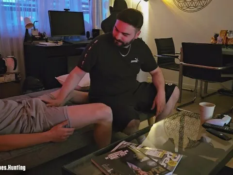 AntoGoesHunting's GIRLFRIEND attempts