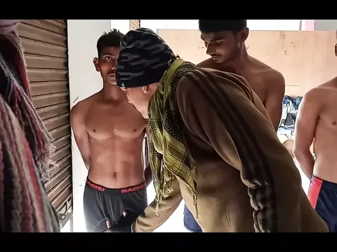 Check abroad these super hot Indian